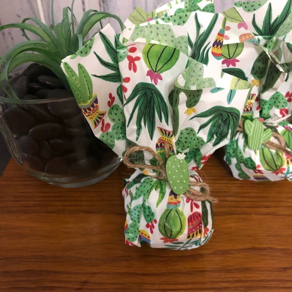 3 Bath Fizzies Infused with Coconut Oil - Picture 1 of 3